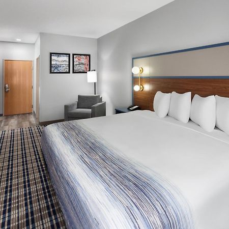 ซูเปอร์ 8 บาย วินด์แฮม อีเกิ้ลริเวอร์ Hotel อีเกิลริเวอร์ ภายนอก รูปภาพ