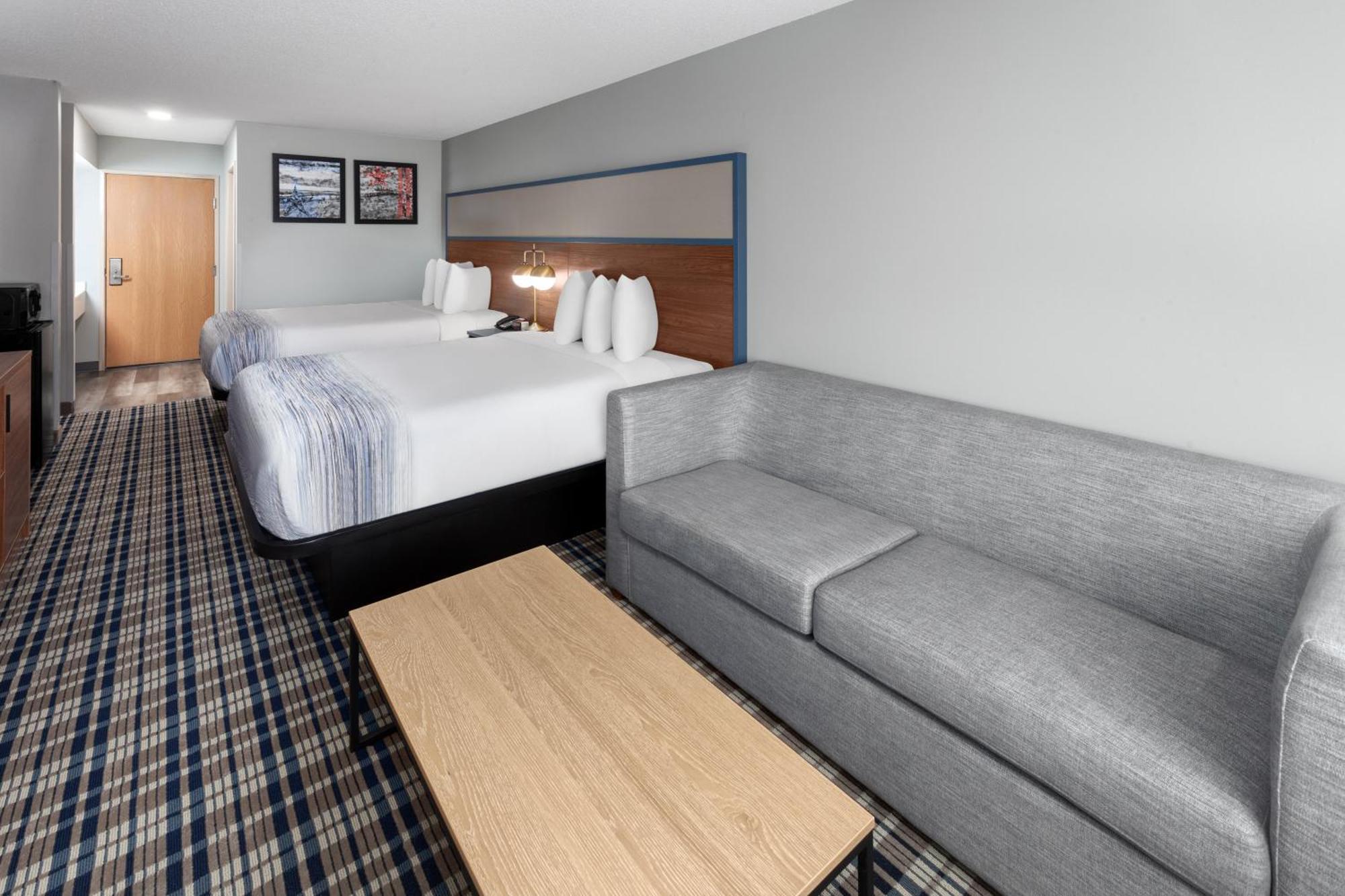 ซูเปอร์ 8 บาย วินด์แฮม อีเกิ้ลริเวอร์ Hotel อีเกิลริเวอร์ ภายนอก รูปภาพ