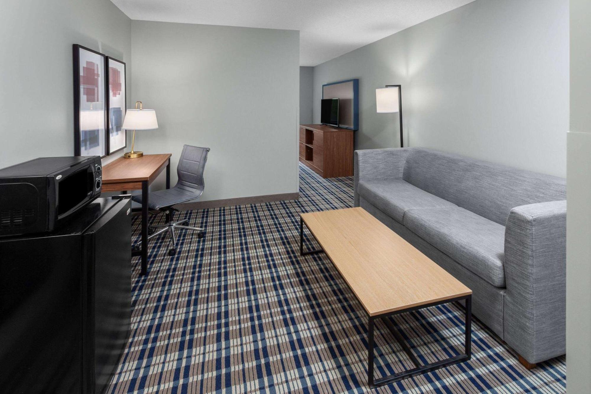 ซูเปอร์ 8 บาย วินด์แฮม อีเกิ้ลริเวอร์ Hotel อีเกิลริเวอร์ ภายนอก รูปภาพ